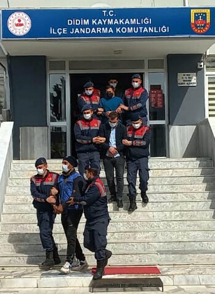 3 göçmen kaçakçılığı şüphelisine tutuklama