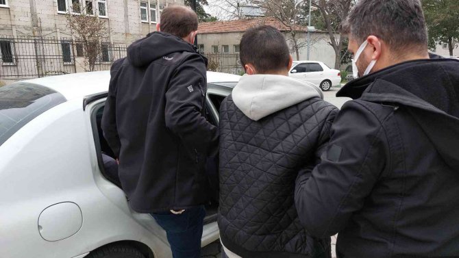 Ablasını darp etmekten tutuklanan zanlı: "Adam vurdum serbest kaldım, şimdi nasıl tutuklandım"