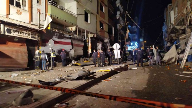 İş yerinde 4 adet sanayi tüpü patladı: Ortalık savaş alanına döndü