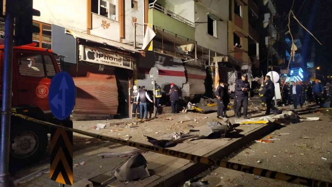 İş yerinde 4 adet sanayi tüpü patladı: Ortalık savaş alanına döndü