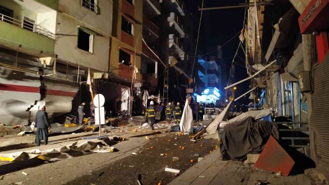 İş yerinde 4 adet sanayi tüpü patladı: Ortalık savaş alanına döndü