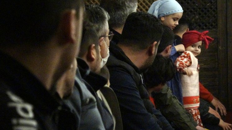 Konya'da 2 yıl aradan sonra camiler doldu taştı