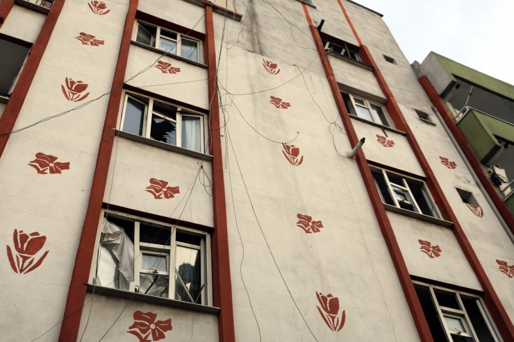 Patlamanın bilançosu; 50 iş yeri, 30 ev ve 4 araç hasar gördü