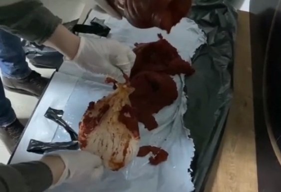 Salça bidonunda uyuşturucu ticareti