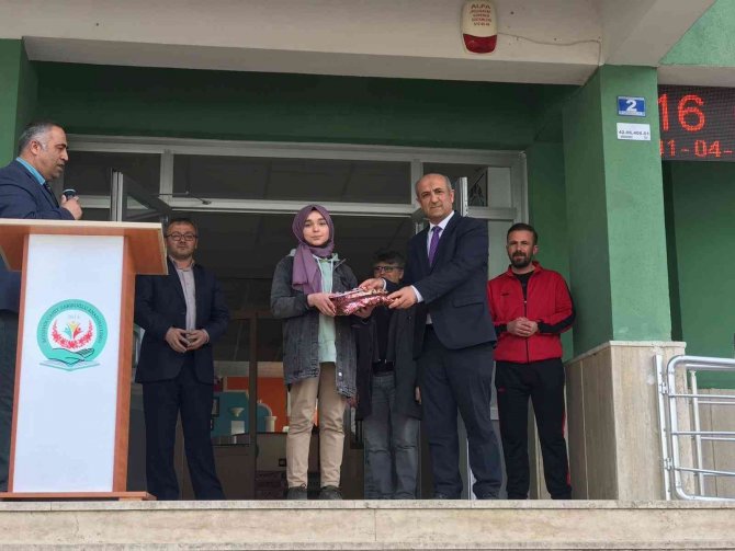 Beyşehir’de kitap okuma yarışmasında ödüller sahiplerini buldu