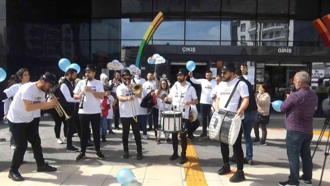 Otizmli çocuklar için farkındalık etkinliği düzenlendi