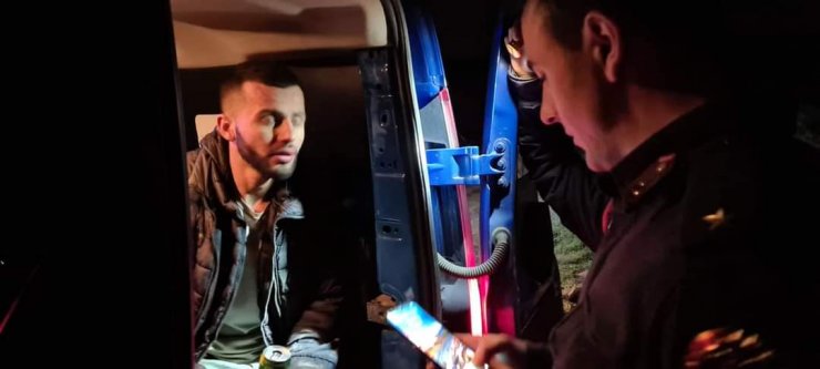 Sakarya'da ormanda kaybolan kişiyi AFAD ekipleri buldu