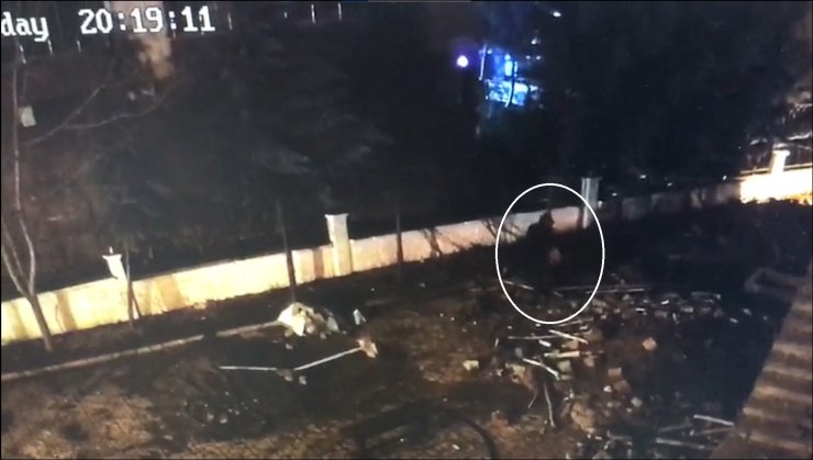 Camiden inşaat malzemesi çaldı, 46 saatlik görüntü taramasıyla yakalandı