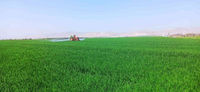 Çiftçilerin bahar mesaisi başladı