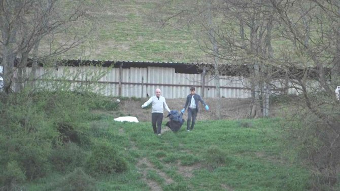 Dehşete düşüren olay, anne ile oğlu ölü bulundu, baba ile kızı yaralı