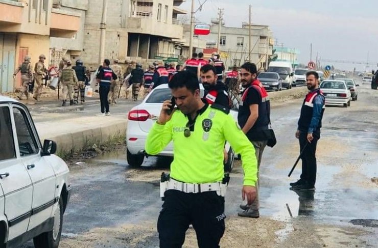 İki grup yol kapatıp kavga etti: 14 yaralı