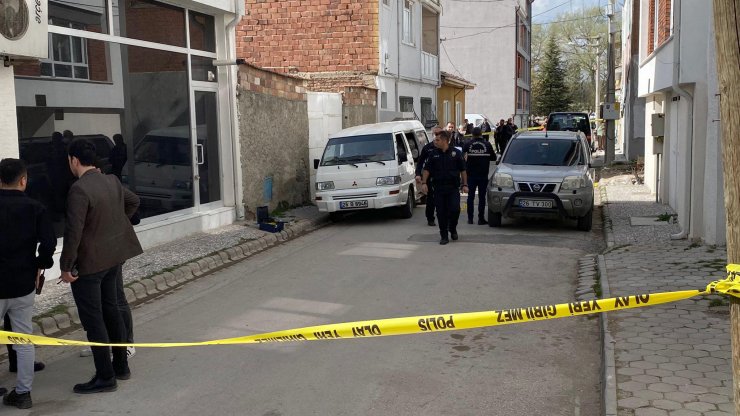 Sokakta vuruldu, hastanede öldü