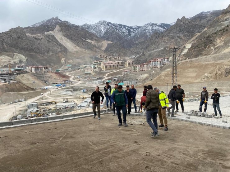 Su altında kalacak Yusufeli’nin yeni yerleşim yerinde 3 etap tamam