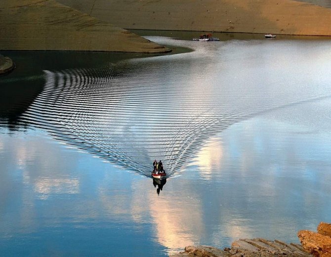 Menzelet Barajı balıkçıların ekmek teknesi