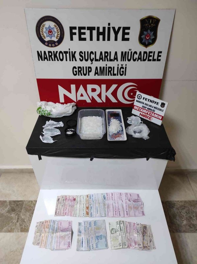 Uyuşturucu operasyonunda 2 tutuklama