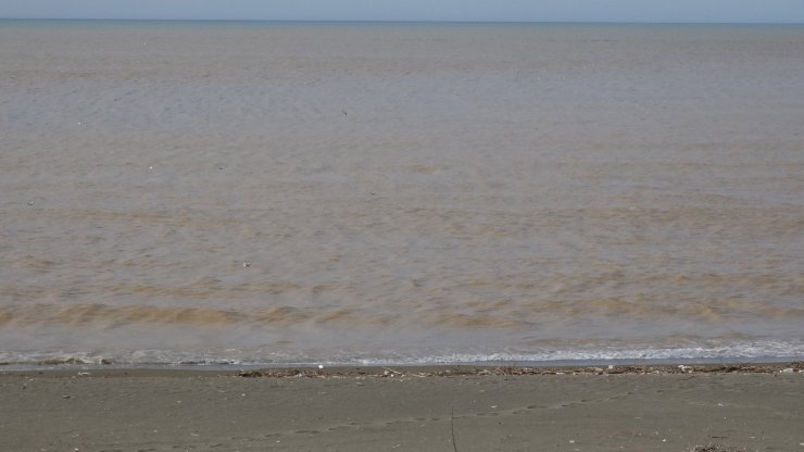 Ani kar erimeleri derelerde taşkın riskini artırdı