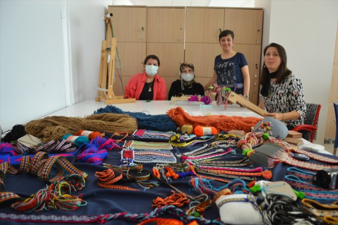 Geleneksel dokuma yöntemi "çarpana"yı gelecek kuşaklara aktarıyor