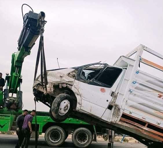 Devrilen kamyonetin sürücüsü öldü