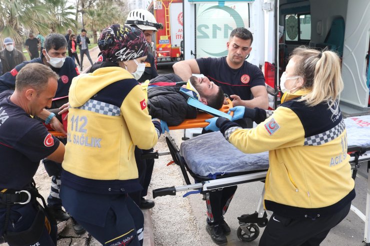 Falezlerden düşen genci itfaiye kurtardı