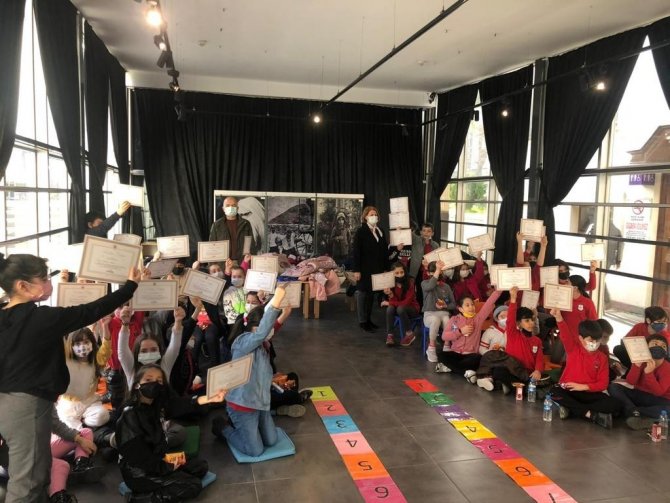 Hem öğreniyor hem sosyalleşiyorlar