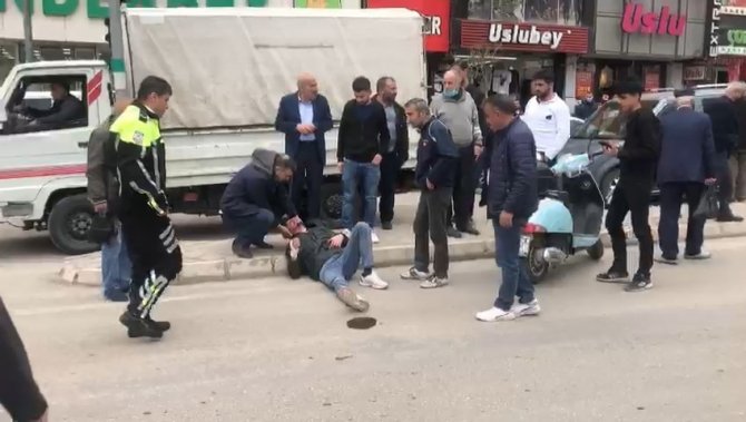 Kaza yapan motosiklet sürücüsü hüngür hüngür ağladı