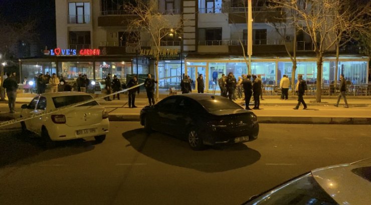 Kıraathaneye silahlı saldırı: 1’i ağır 3 yaralı