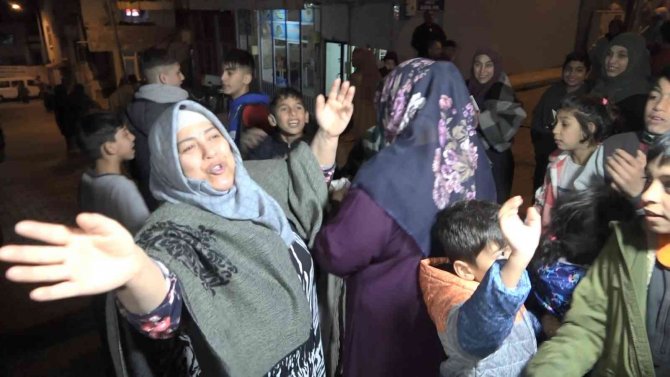 Samsun’da narkotik polisi Roman mahallesinde UYUMA uygulamasını tanıttı