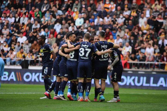 Süper Lig’de ateş hattı netleşiyor