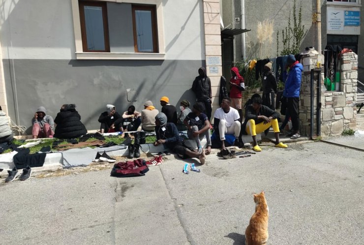 33 kaçak göçmen yakalandı