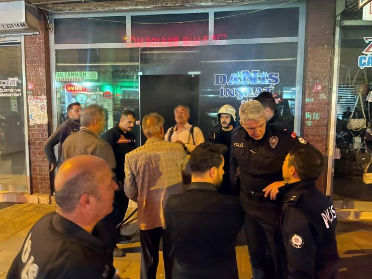 İşyerinde patlayan klima yangına neden oldu