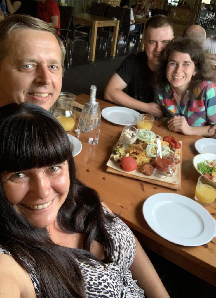 Ukraynalı çiftin aklı, savaş bölgesindeki çocuklarında