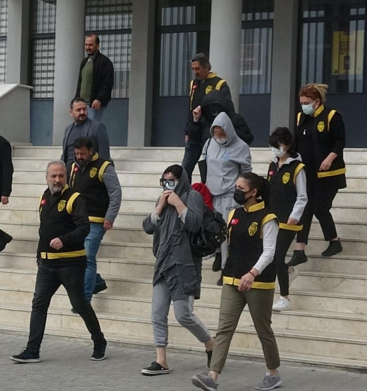 2 ilde fuhuş operasyonu: 5 trans bireye gözaltı