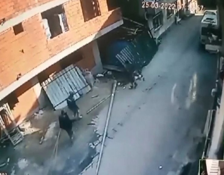 Aydınlatma direği hırsızlığı kamerada