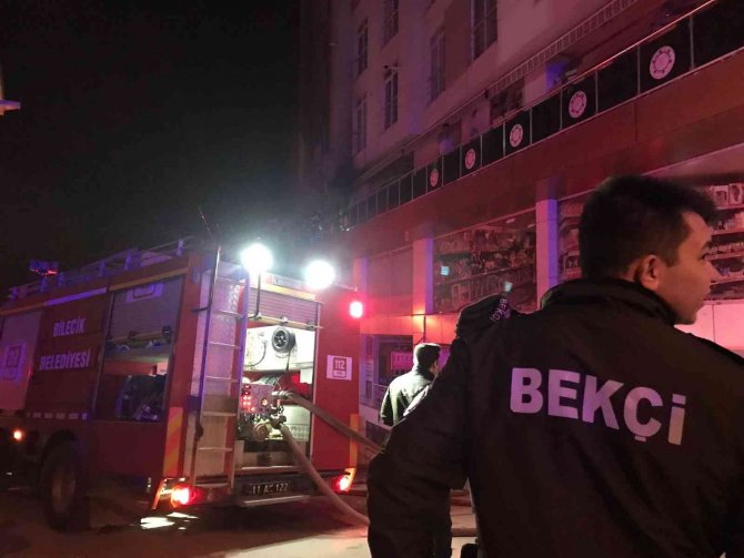 Bilecik’te bir iş yerinin ikinci katında çıkan yangın korkuttu