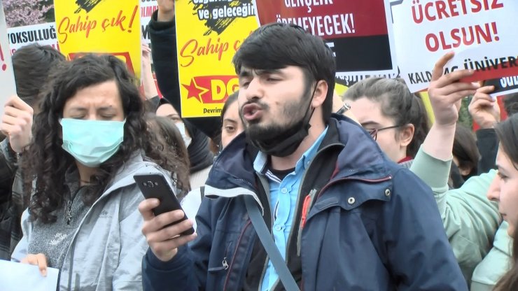 İBB önünde toplu ulaşım zammı protestosu 
