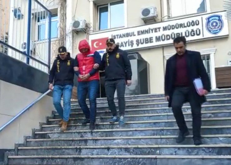 İşyerlerinden hırsızlık yapan ve 4 otomobil çalan şüpheli kamerada