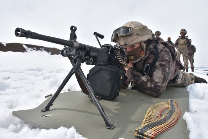 Kadın PÖH'ler görev için sürekli teyakkuzda
