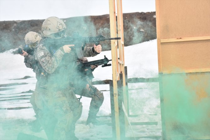 Kadın PÖH'ler görev için sürekli teyakkuzda