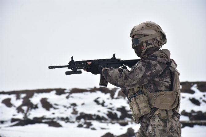 Kadın PÖH'ler görev için sürekli teyakkuzda