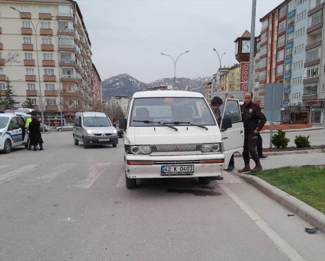 Konya'da trafik kazasında 2 kişi yaralandı