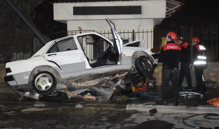 Makas atan otomobil kazaya neden oldu: 3 yaralı