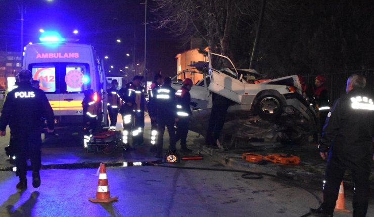 Makas atan otomobil kazaya neden oldu: 3 yaralı