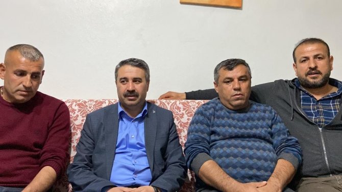 AK Parti heyeti vatandaşların iftar sofrasına misafir oluyor