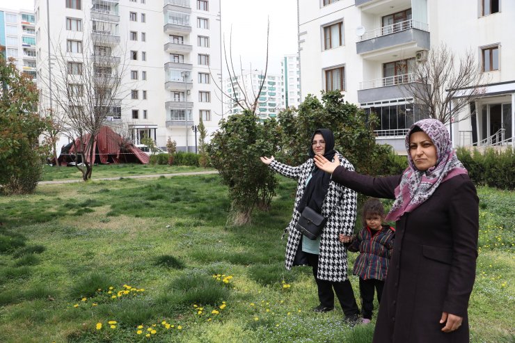 Kuvvetli rüzgar asansör çatısını uçurdu; o anlar kamerada