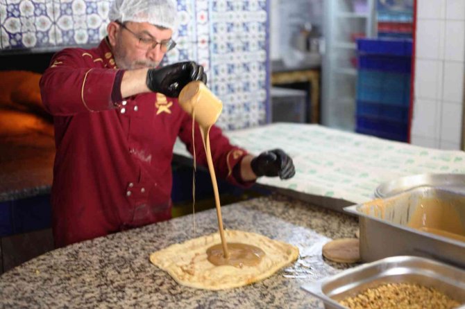 Vazgeçilmez lezzet; tahinli pide