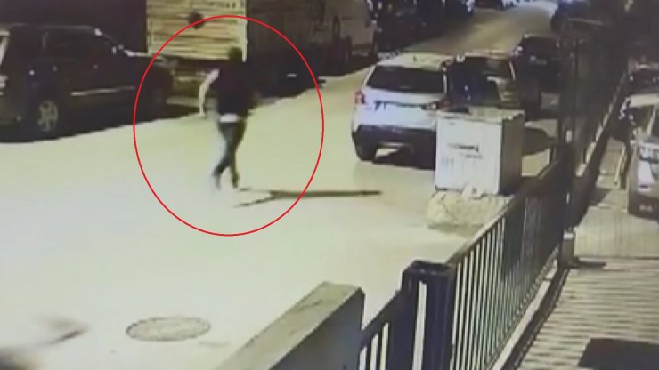 Evine girdiği kadının gasbettiği telefonuyla 10 bin TL kredi çekti