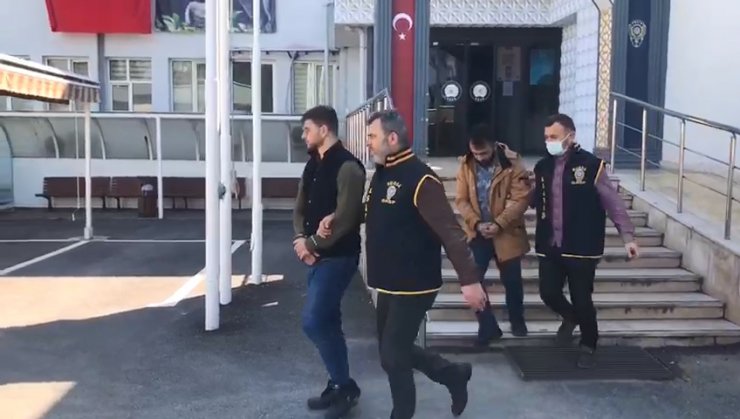 Evine girdiği kadının gasbettiği telefonuyla 10 bin TL kredi çekti