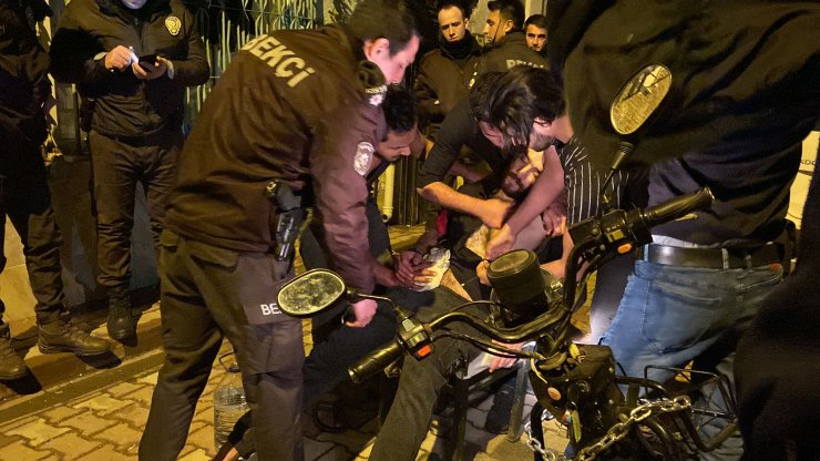 Kavga ettiği kişiyi bıçakla yaraladı: 'Beni öldürüyorlardı, kendimi korudum' dedi