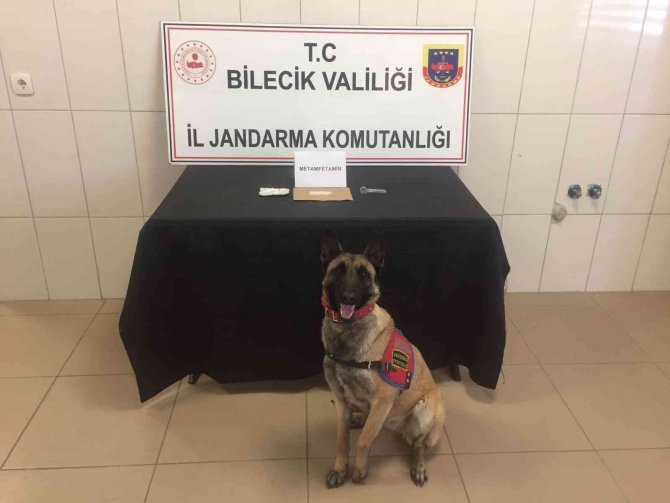 Kavga ihbarına giden jandarma uyuşturucu operasyonu düzenledi