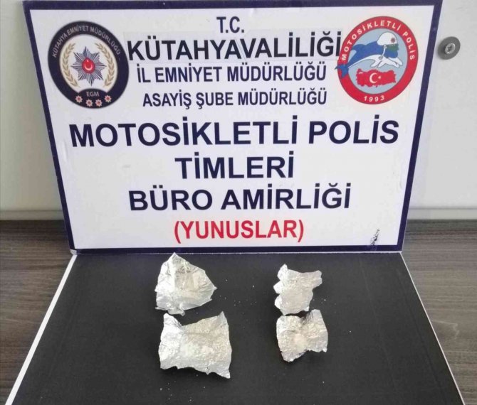 Kütahya’da iki şahsın üzerinde uyuşturucu bulundu